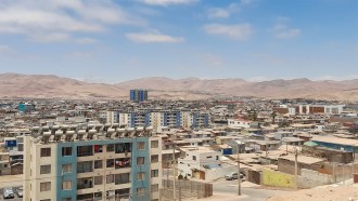 A photograph of Alto Hospicio in Chile's Atacama Desert.
